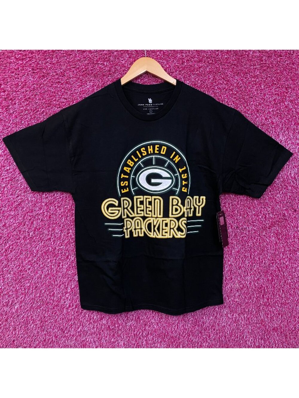 Junk Food Green Bay Packer Established In 1919 Graphic T-Shirt Large